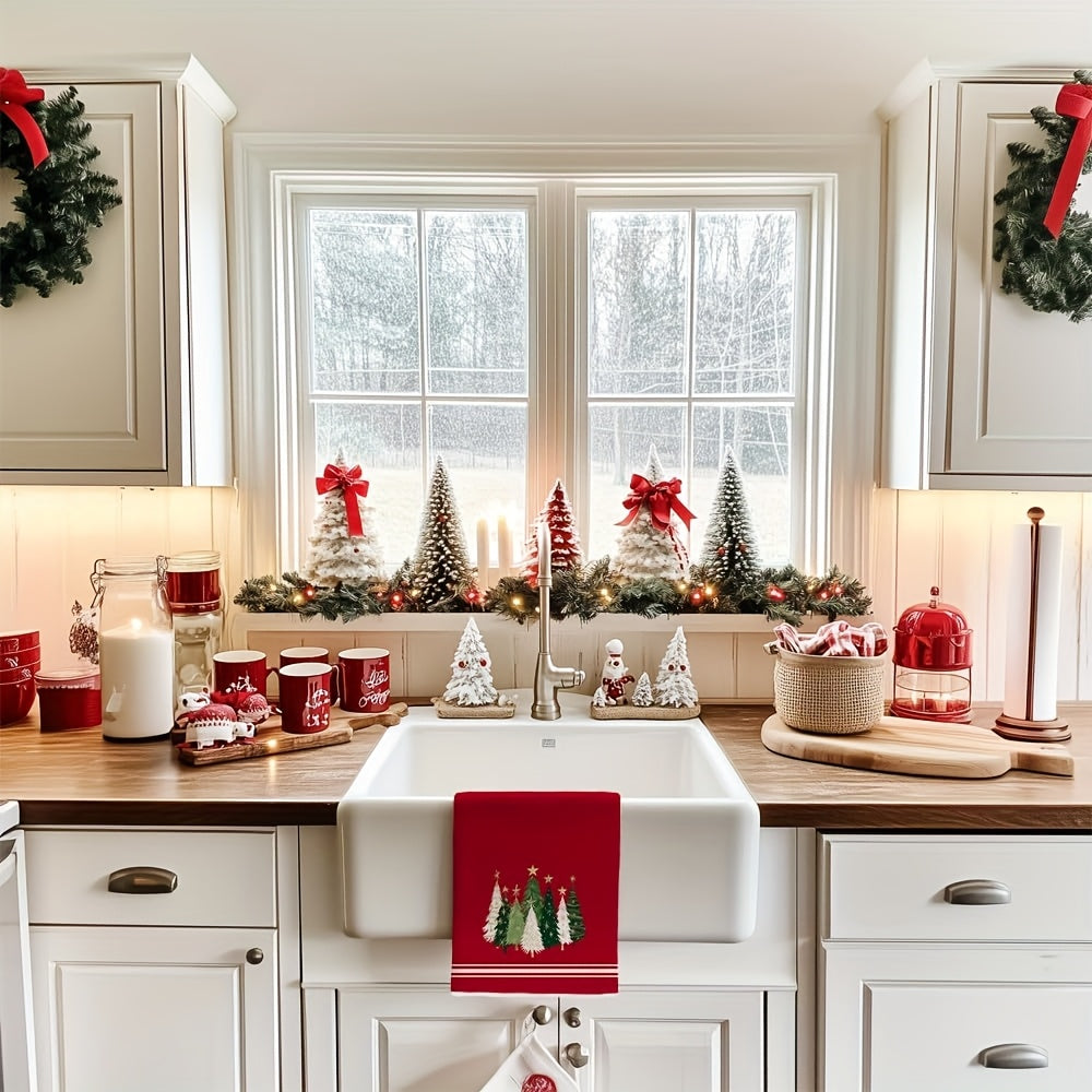 Christmas Tree Towels (2-Pack) – Super Absorbent Microfiber, Festive Red & White