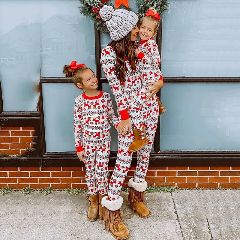 Christmas Matching Pajamas Set Xmas Elk Print Costumes Family Parent-child Suit Mom Daddy Baby Girl Boy Xmas New Year Sleepwear