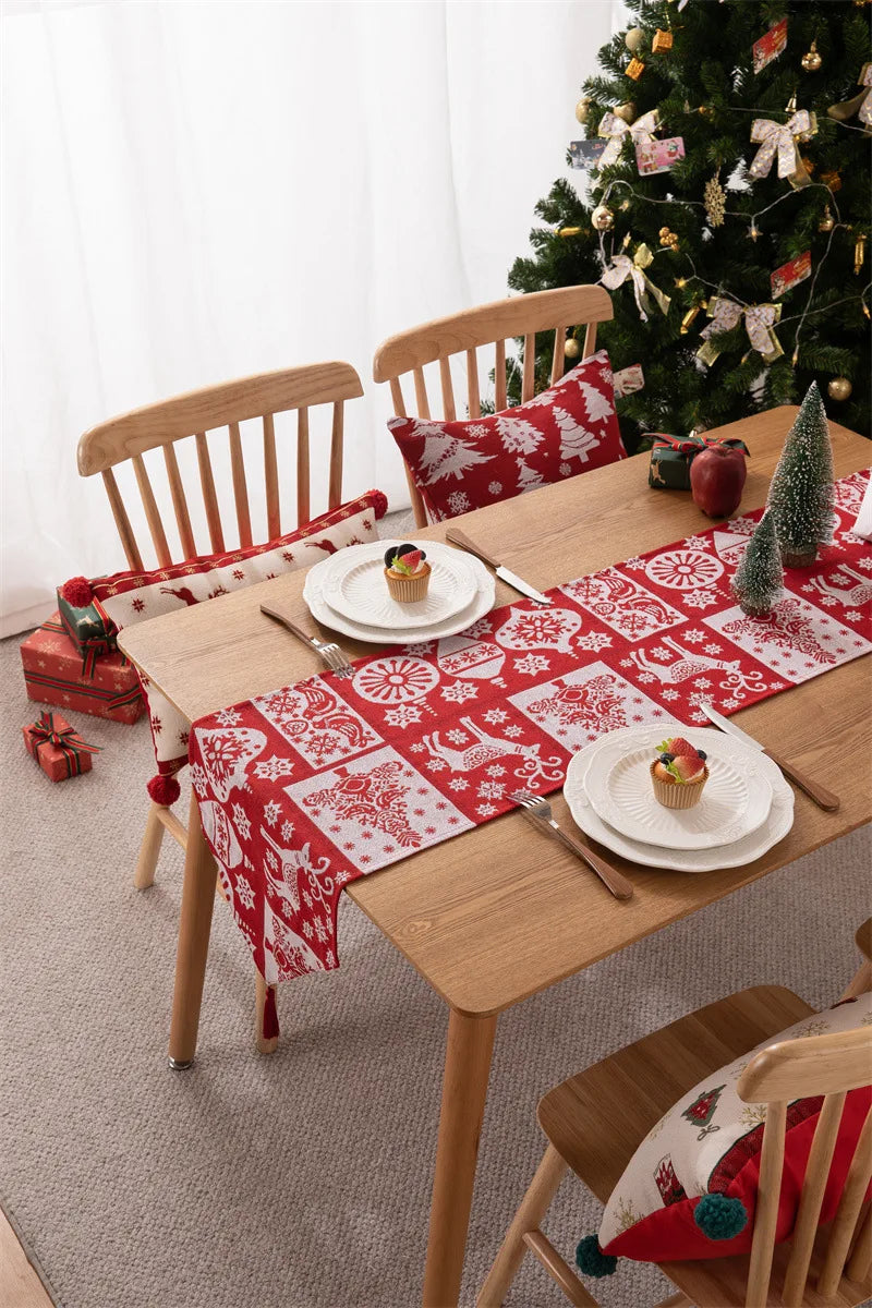 Christmas Table Runner Soft Durable Seasonal Winter Xmas Holiday Kitchen Dining Table Decoration for Indoor Outdoor Home Party