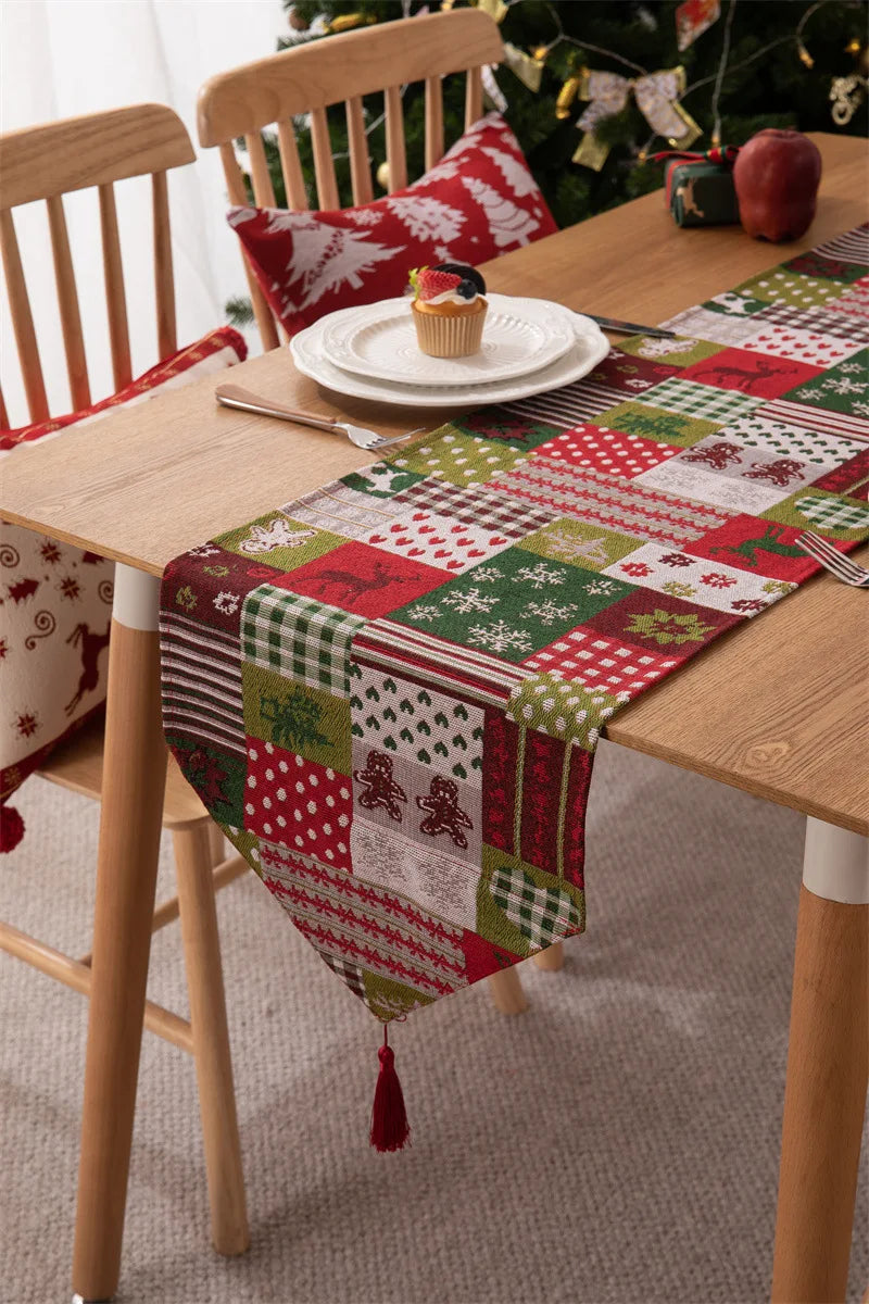 Christmas Table Runner Soft Durable Seasonal Winter Xmas Holiday Kitchen Dining Table Decoration for Indoor Outdoor Home Party