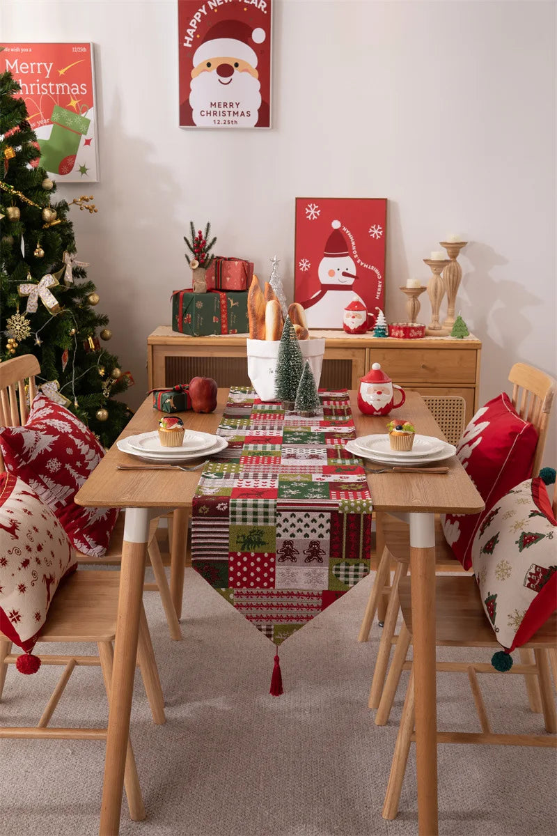 Christmas Table Runner Soft Durable Seasonal Winter Xmas Holiday Kitchen Dining Table Decoration for Indoor Outdoor Home Party