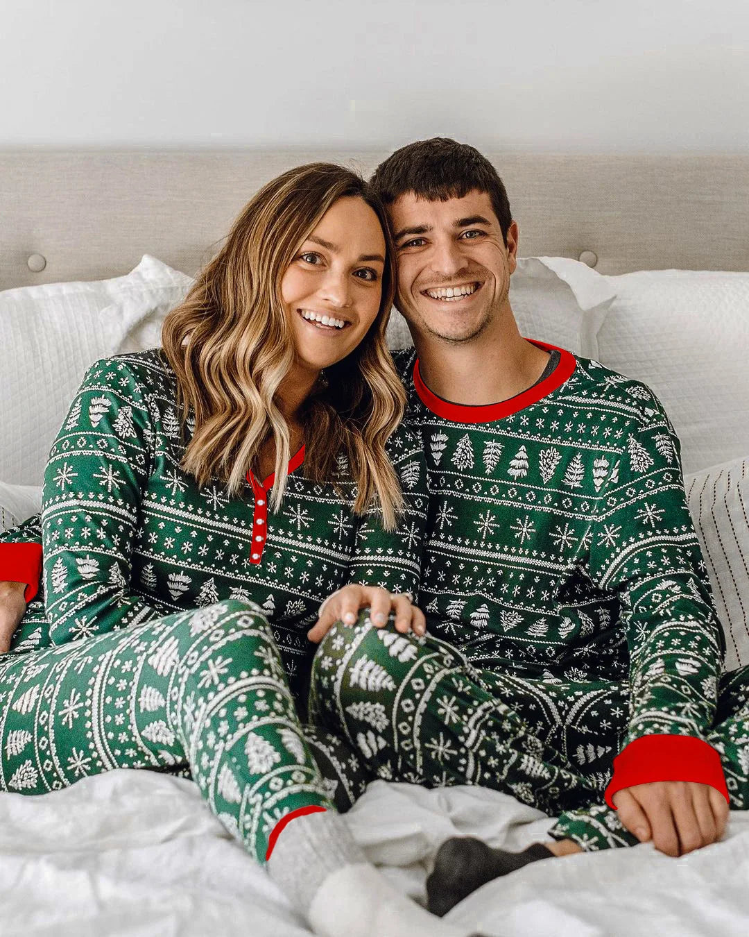 Christmas Family Pajamas Set – Matching Deer Sleepwear for Adults & Kids (2-Piece)