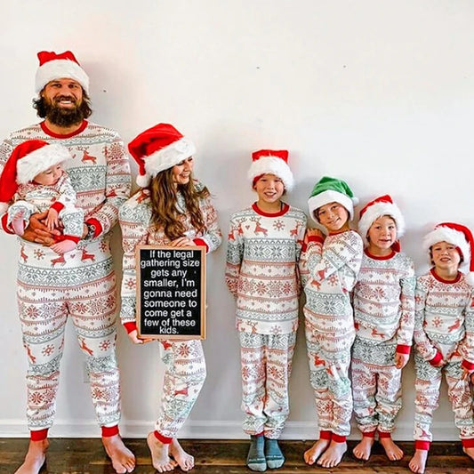 Christmas Pajamas Set Dad Mom and Me Clothes for Family Soft Cute Sleepwear Adults Kids 2 Piece Suit Xmas Look Outfits