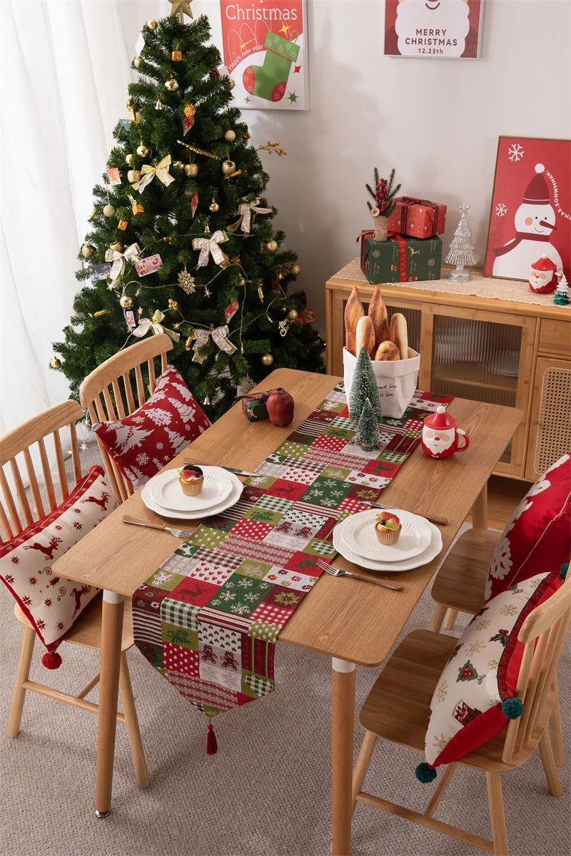 Christmas Table Runner Soft Durable Seasonal Winter Xmas Holiday Kitchen Dining Table Decoration for Indoor Outdoor Home Party