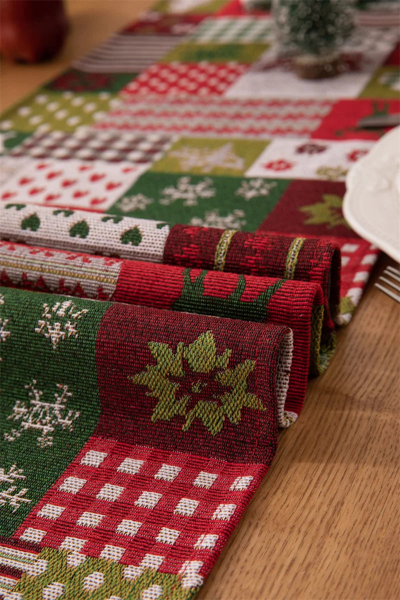 Christmas Table Runner Soft Durable Seasonal Winter Xmas Holiday Kitchen Dining Table Decoration for Indoor Outdoor Home Party