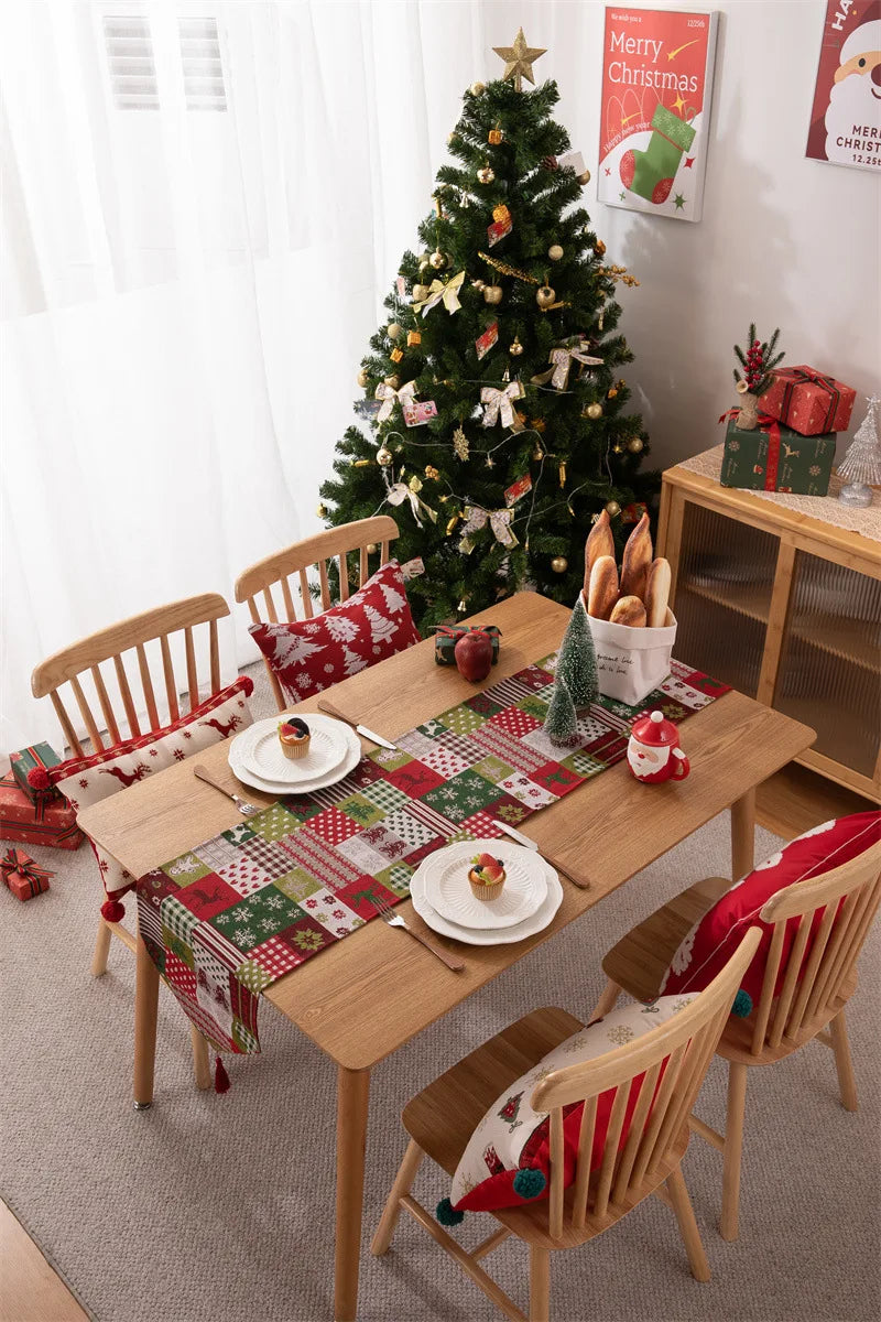 Christmas Table Runner Soft Durable Seasonal Winter Xmas Holiday Kitchen Dining Table Decoration for Indoor Outdoor Home Party