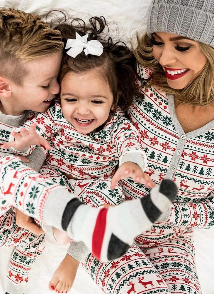 Christmas Family Pajamas Set – Matching Deer Sleepwear for Adults & Kids (2-Piece)