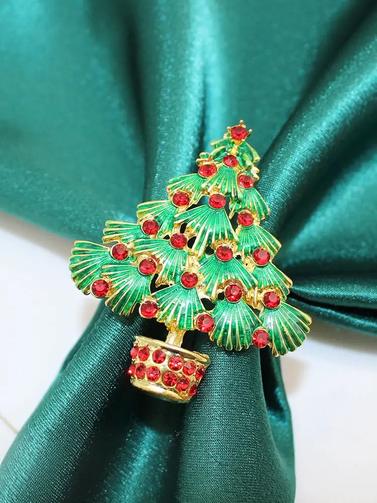 6Pcs Christmas Napkin Rings Xmas Pine Cone Wreath Car Napkin  Buckle for Christmas Wedding Party Table Decoration HWC255