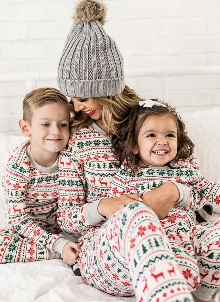 Christmas Family Pajamas Set – Matching Deer Sleepwear for Adults & Kids (2-Piece)
