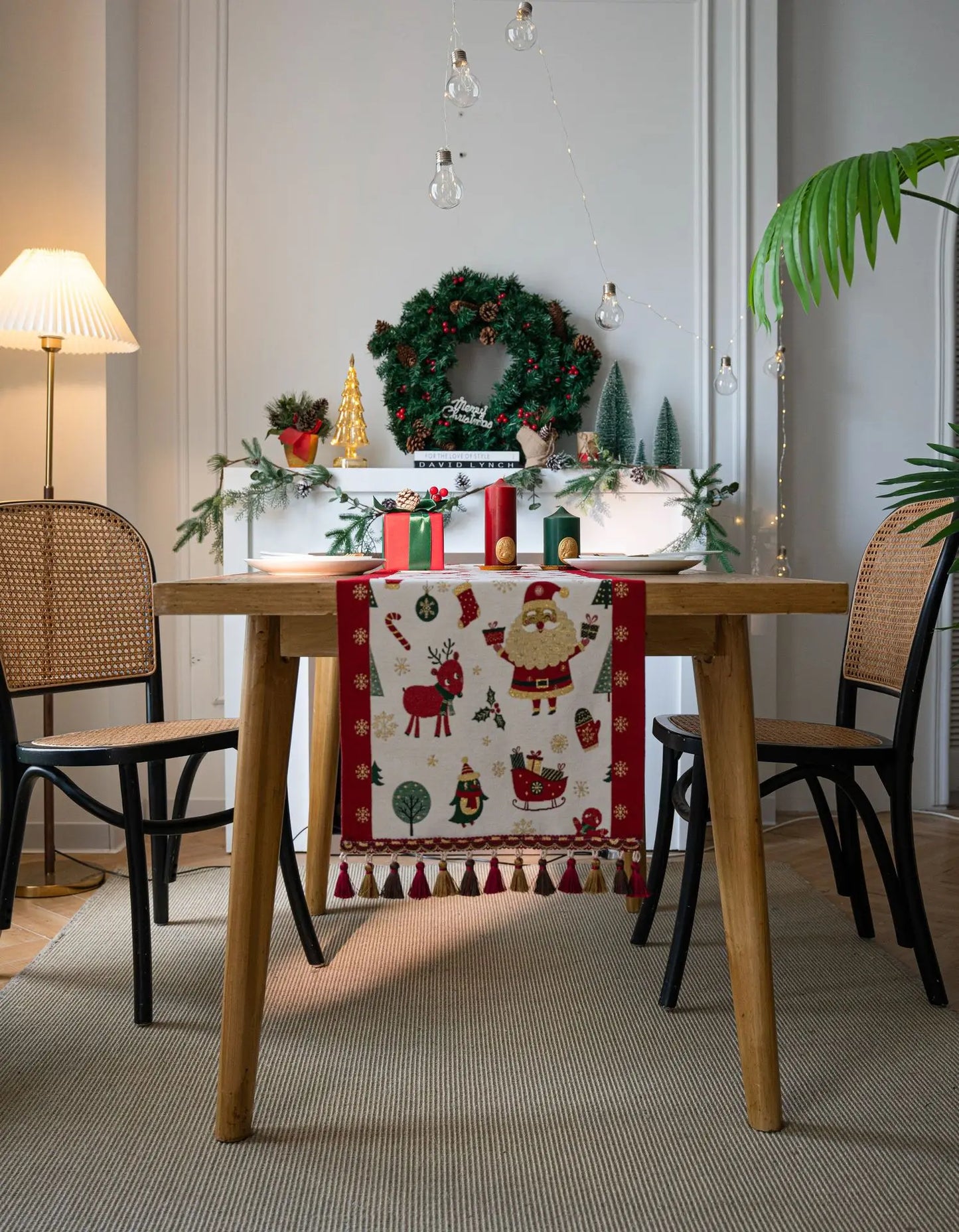 Christmas Jacquard Table Runner with Tassel Santa Claus Table Cover For Home Festival Party Table Decoration TV Cabinet Cover