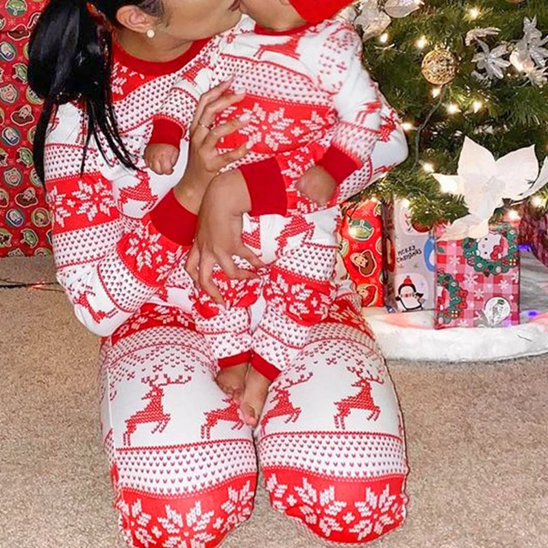 Christmas Pajamas Set Dad Mom and Me Clothes for Family Soft Cute Sleepwear Adults Kids 2 Piece Suit Xmas Look Outfits