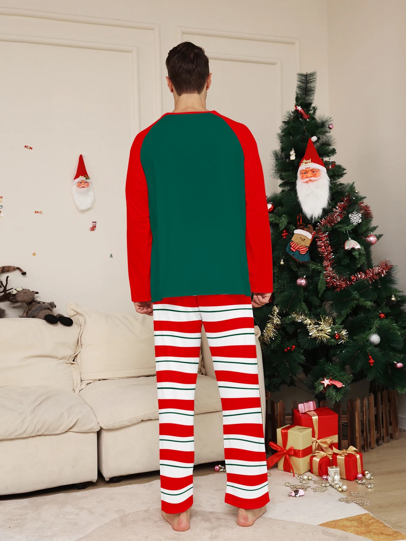 New Year's Costumes 2025 Cartoon Print Christmas Family Matching Pajamas Women Men Boys Girls Soft Clothing Set Cute Xmas Look